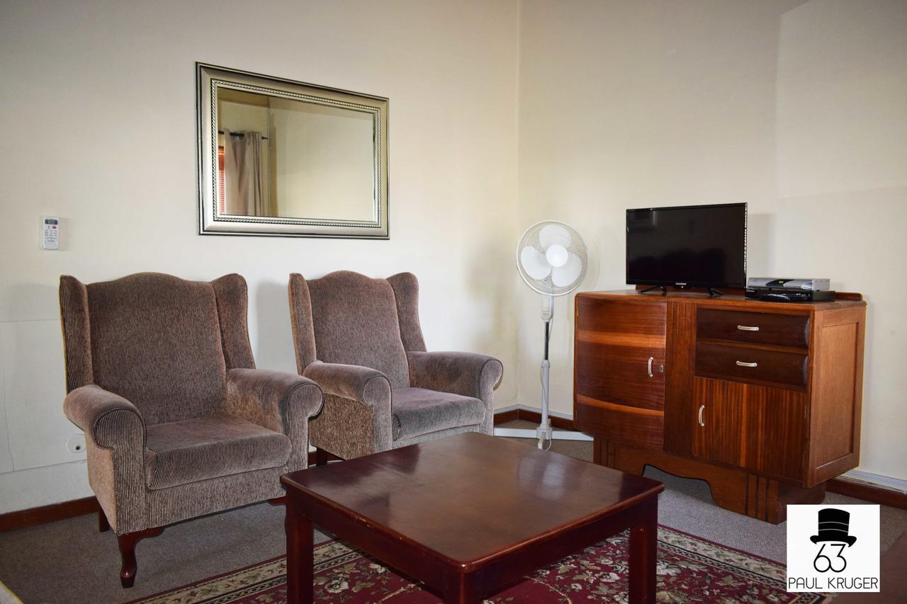 Apartamento Paul Kruger 63 Robertson Exterior foto